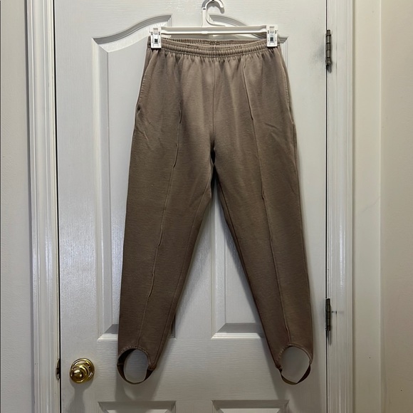 Vintage LL Bean Stirrup Tan Women’s Petite 8 Pants - Picture 1 of 5